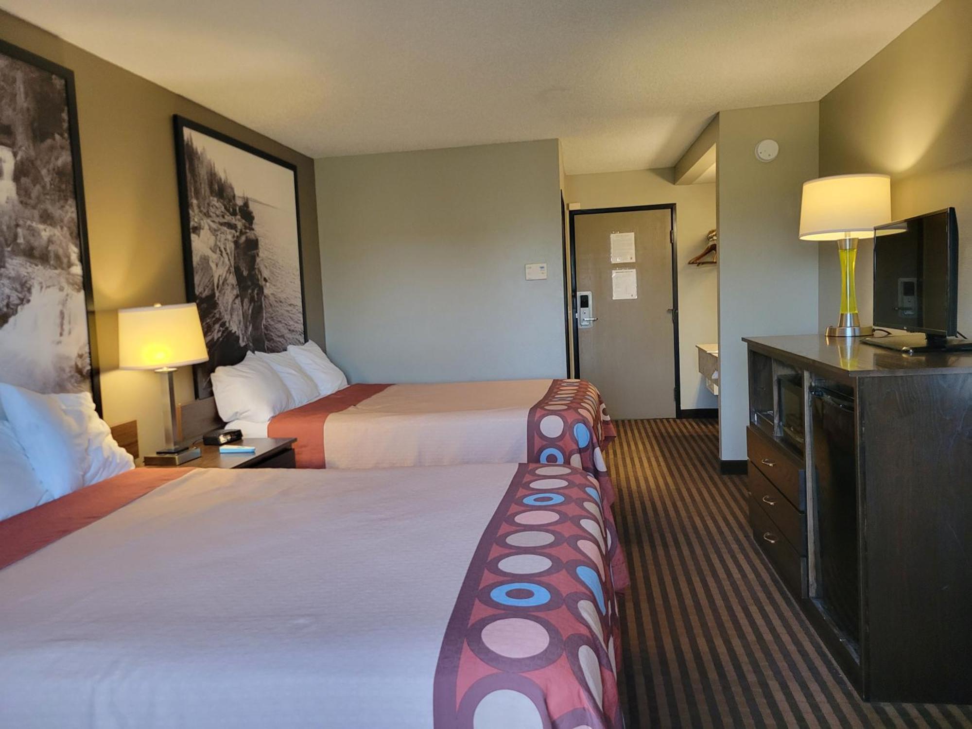Super 8 By Wyndham Portage Motel Exterior photo